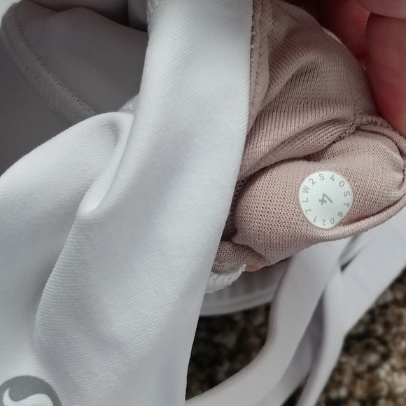 *one left*Lululemon white sports bra - Picture 5 of 5